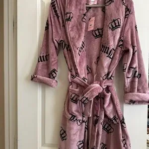 Juicy Couture | Intimates & Sleepwear | Juicy Couture Plush Pink Robe ...